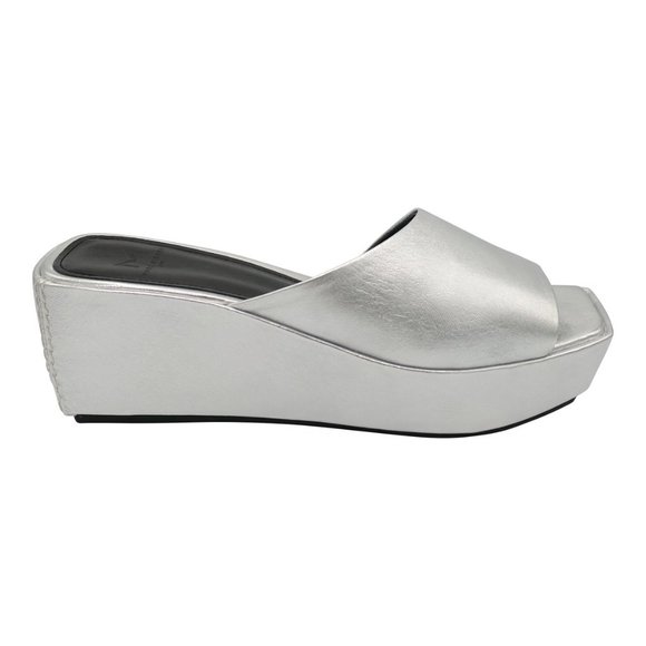 Marc Fisher New YAILYN Platform Slide Sandal Mule Leather Flatforms SILVER Women - Picture 3 of 13